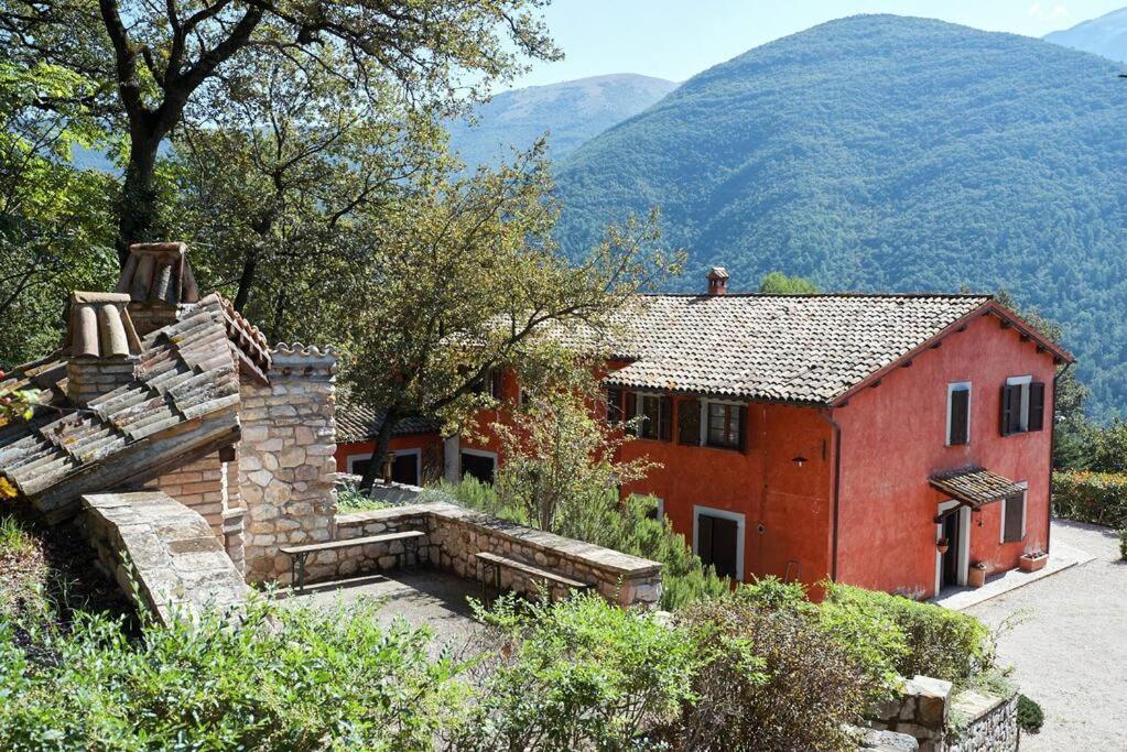 Casale Rosso Βίλα Castel San Felice Εξωτερικό φωτογραφία