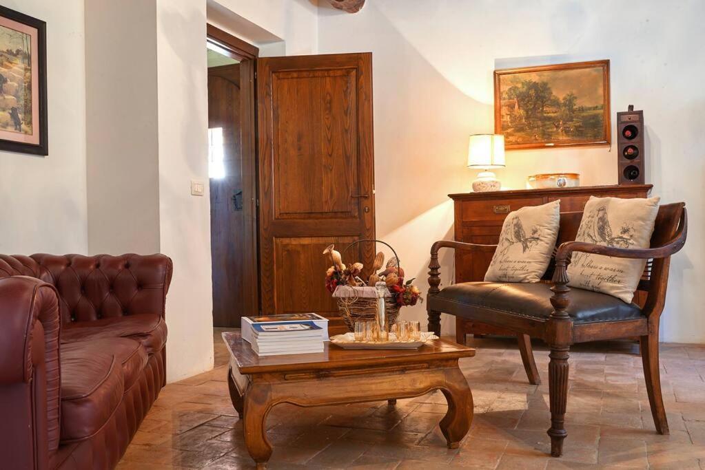 Casale Rosso Βίλα Castel San Felice Εξωτερικό φωτογραφία